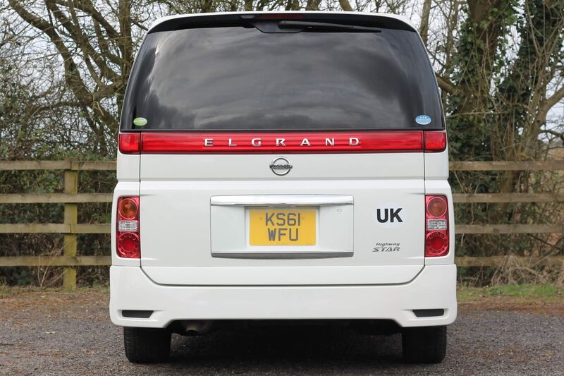 NISSAN ELGRAND