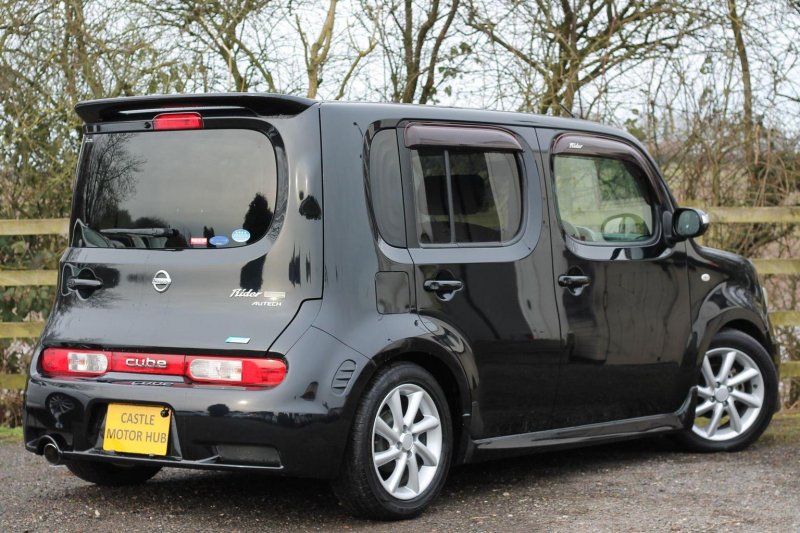 NISSAN CUBE
