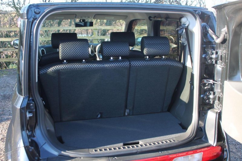 NISSAN CUBE