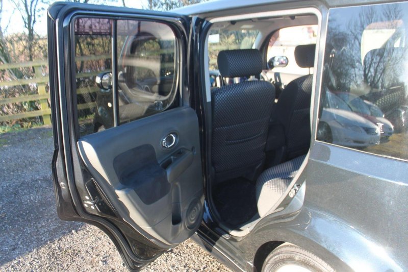 NISSAN CUBE