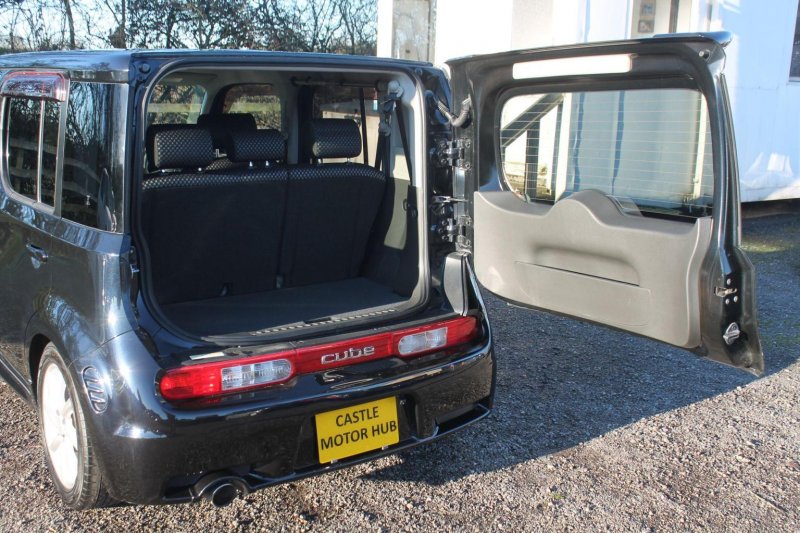 NISSAN CUBE