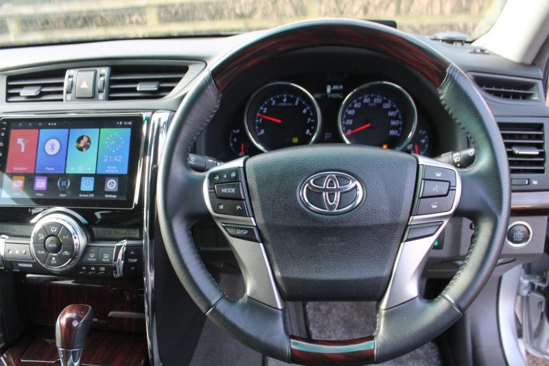 TOYOTA MARK X