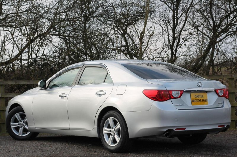 TOYOTA MARK X