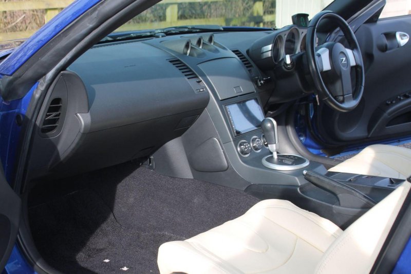 NISSAN 350Z