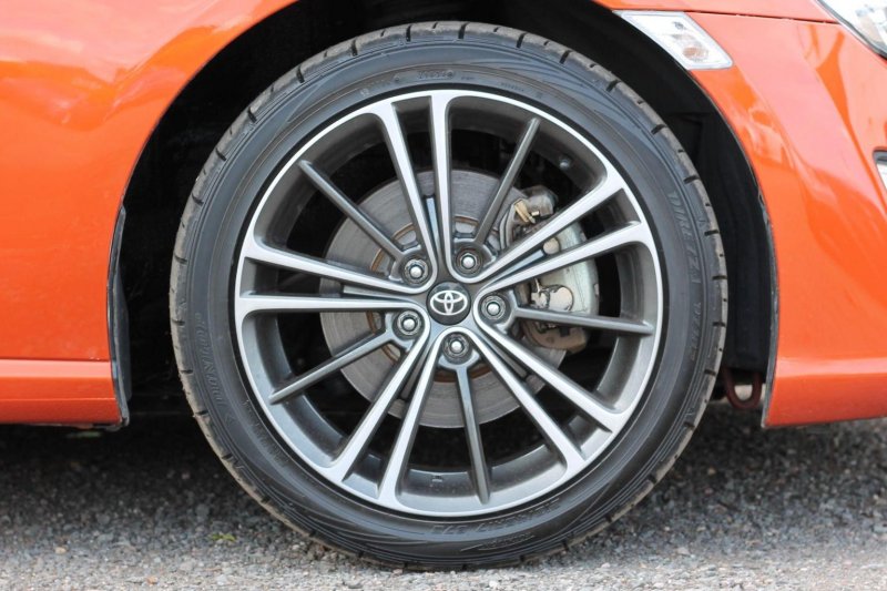 TOYOTA GT86