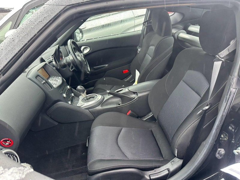 NISSAN 370Z