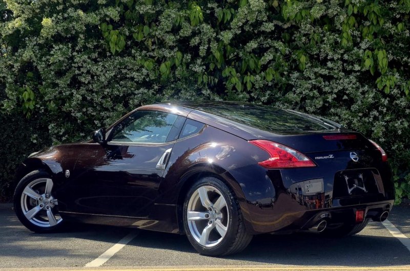 NISSAN 370Z
