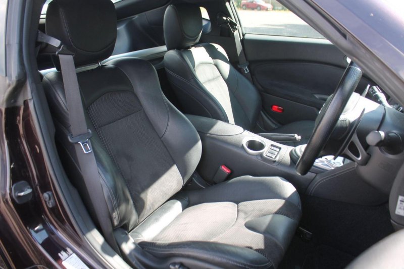NISSAN 370Z