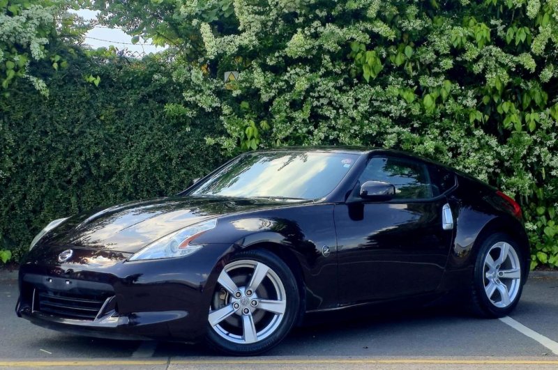 NISSAN 370Z