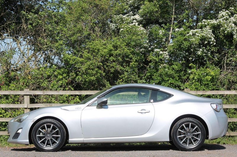 TOYOTA GT86
