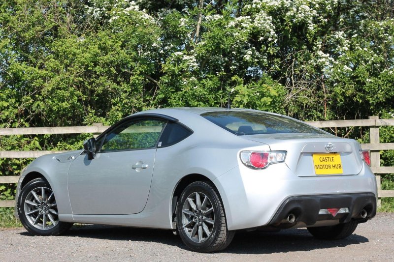 TOYOTA GT86