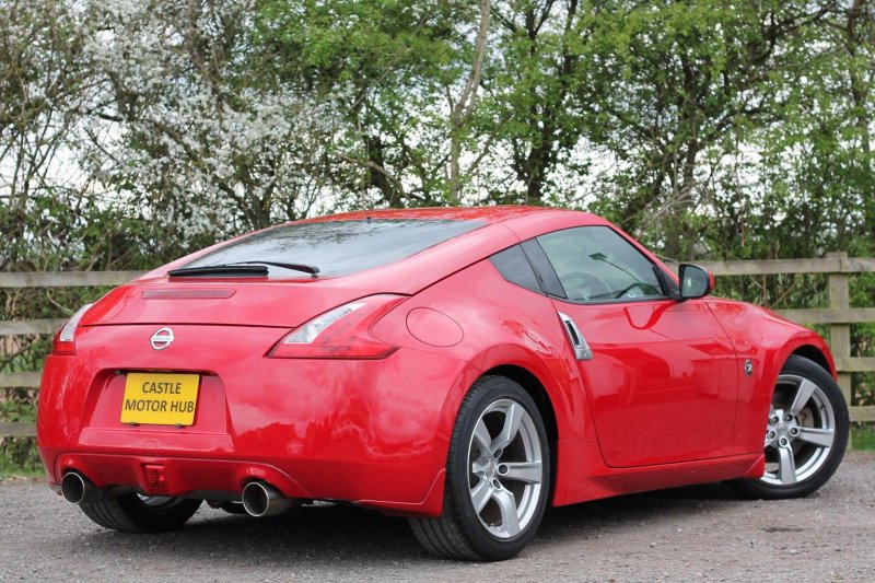 NISSAN 370Z