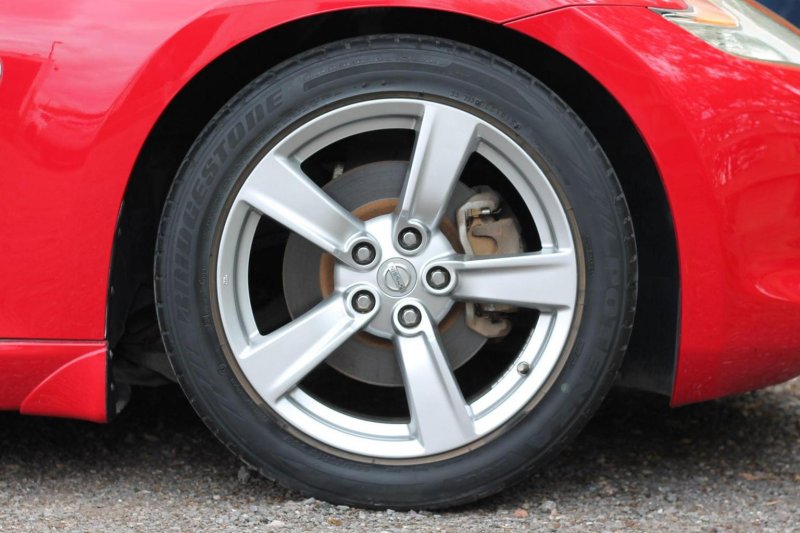 NISSAN 370Z
