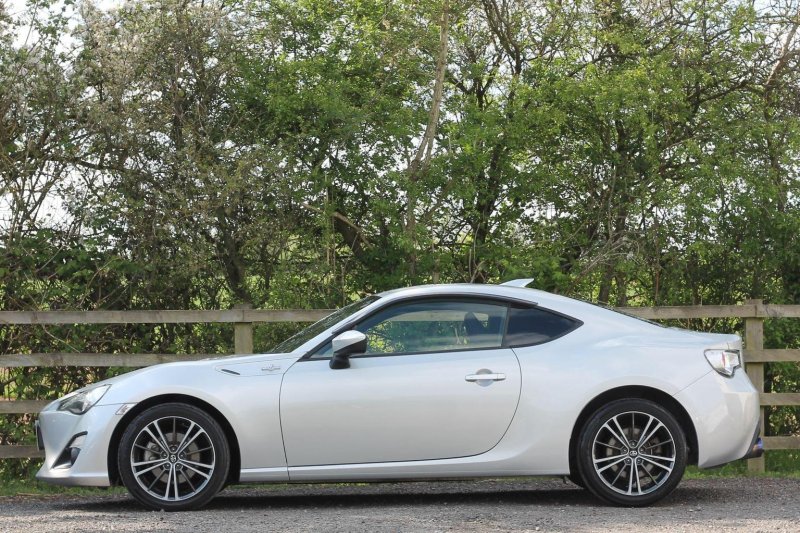 TOYOTA GT86