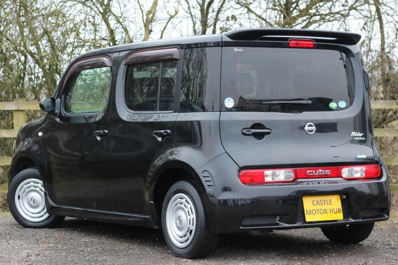 NISSAN CUBE