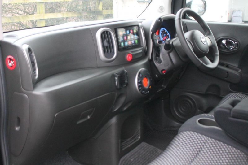 NISSAN CUBE