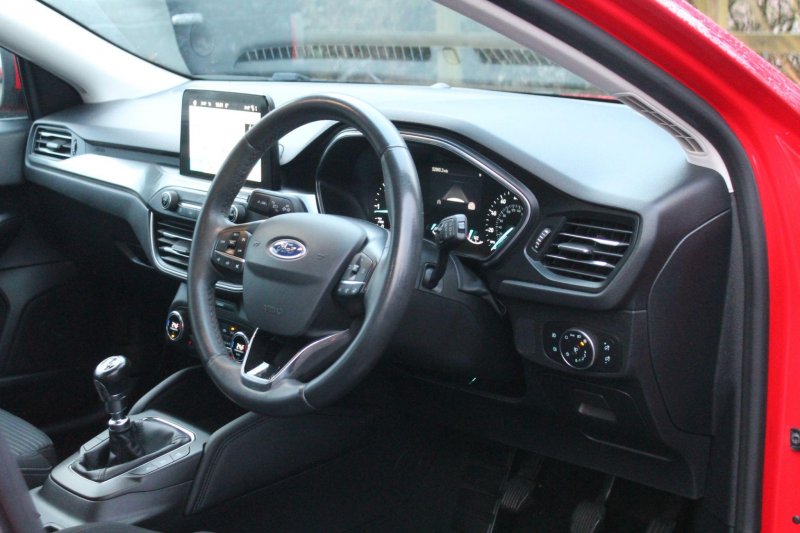 FORD FOCUS