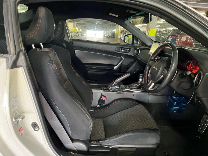 SUBARU BRZ