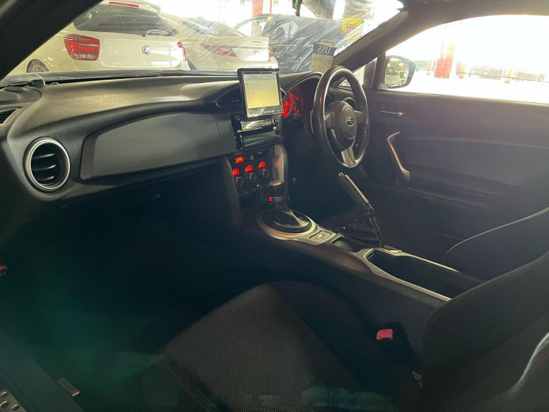 SUBARU BRZ