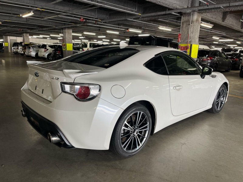 SUBARU BRZ