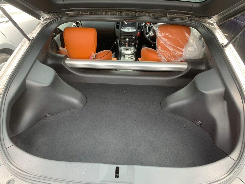 NISSAN 370Z