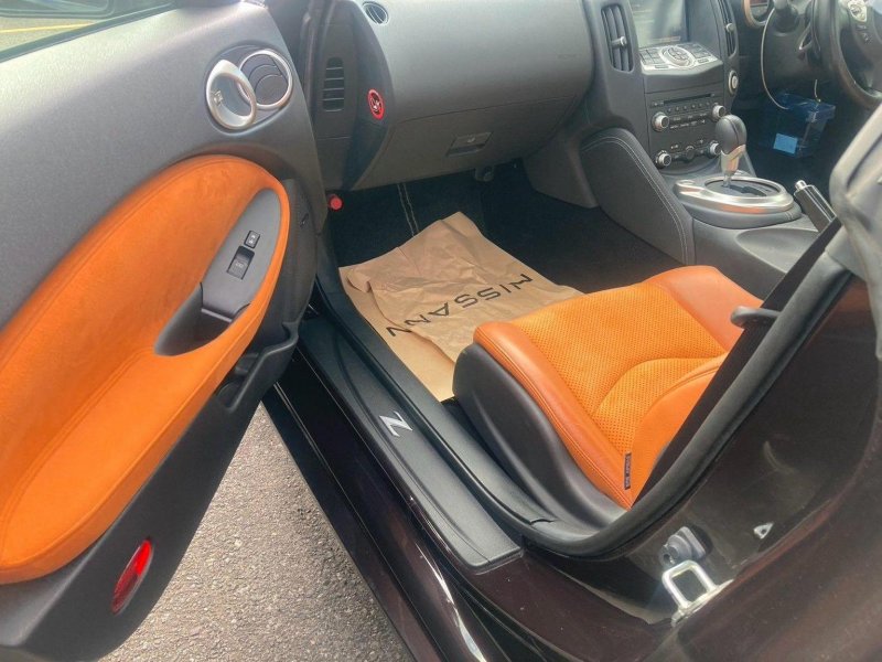 NISSAN 370Z