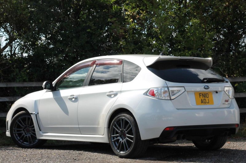 SUBARU IMPREZA