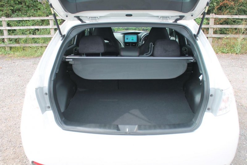 SUBARU IMPREZA