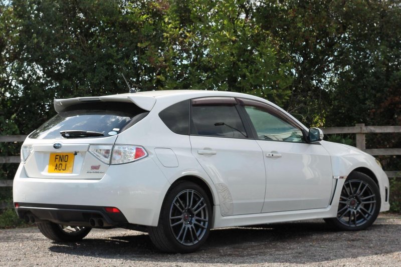 SUBARU IMPREZA