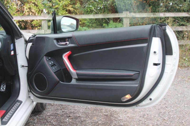 TOYOTA GT86