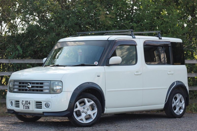 NISSAN 