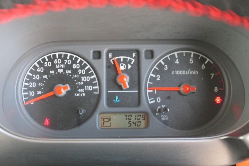 NISSAN 