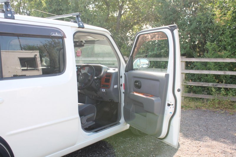 NISSAN CUBIC