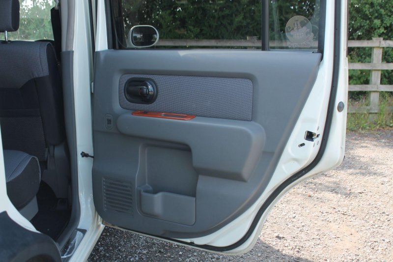 NISSAN CUBIC